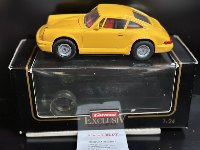 Carrera Exclusiv 1/24 20402 Porsche Carrera 6 Yellow